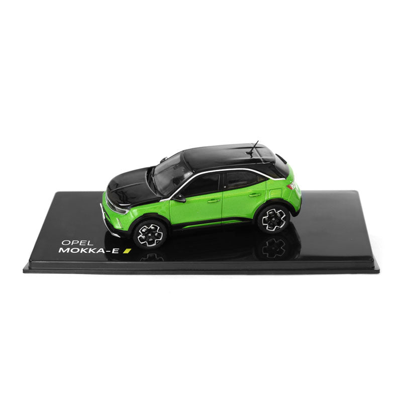 Opel Mokka-e Modellauto 1:43 (Matcha Grün)